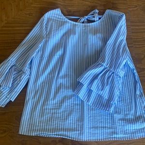 Blue and white blouse with flared arms